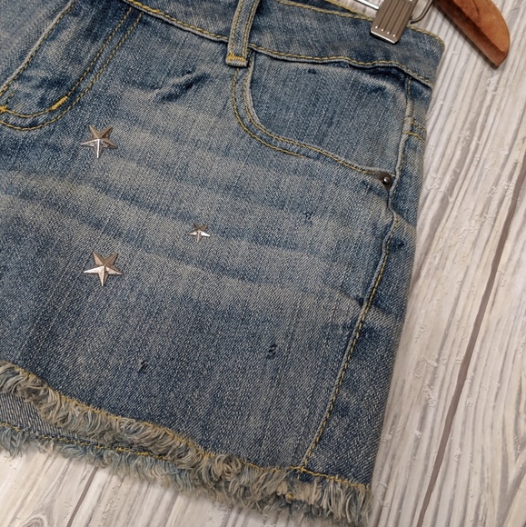 90s Stars Jean Shorts - Picture 3 of 5
